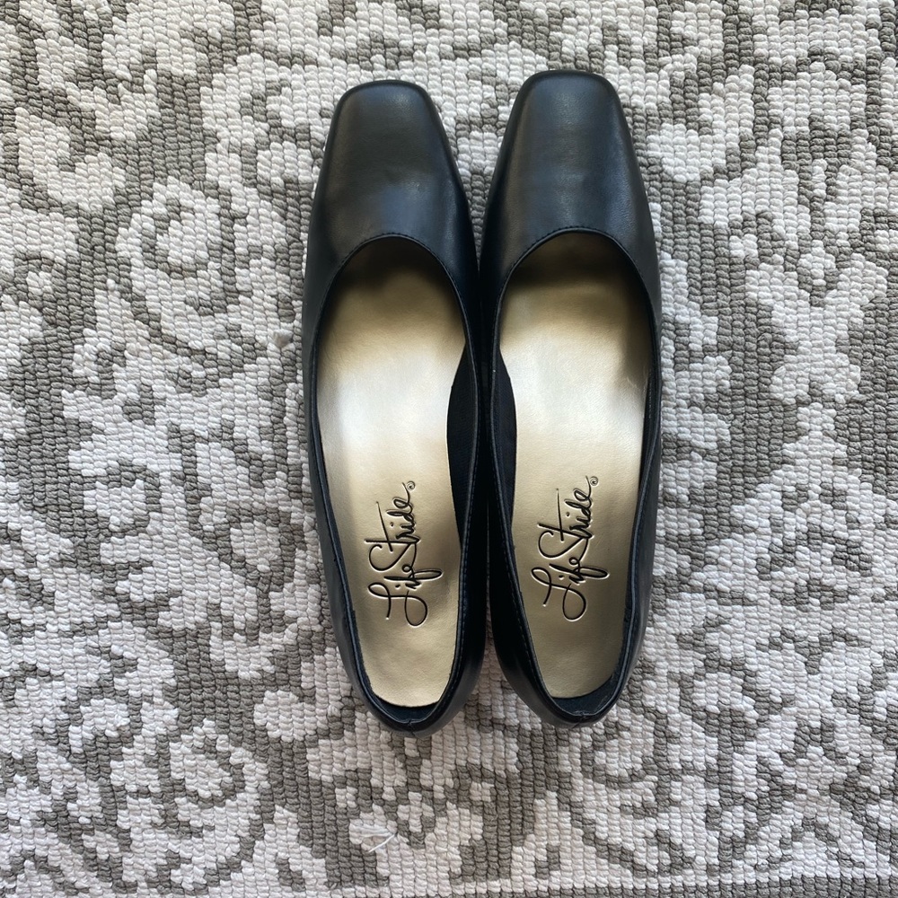 Life Stride Black Heels
